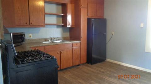 1124 E Chestnut St, Altus, OK 73521 photo 7