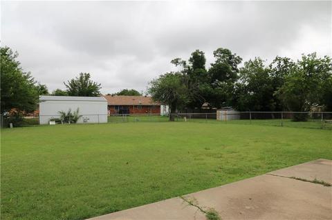 711 Harmon Cir, Moore, OK 73160 photo 17