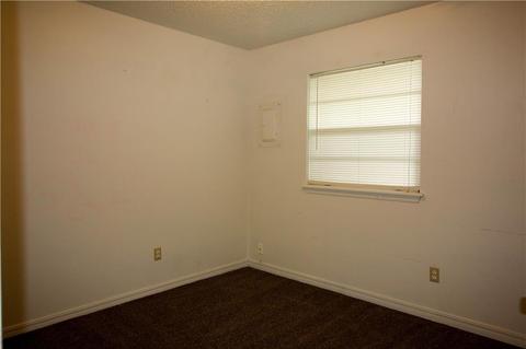 711 Harmon Cir, Moore, OK 73160 photo 9