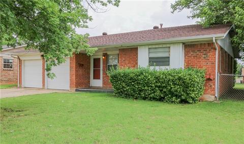 711 Harmon Cir, Moore, OK 73160 photo 2