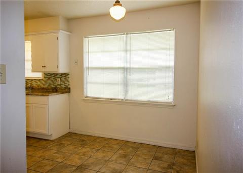 711 Harmon Cir, Moore, OK 73160 photo 8