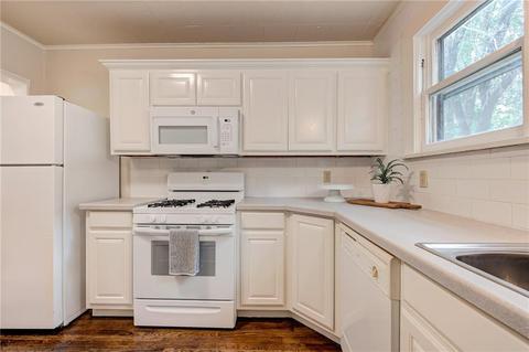 1013 E Harrison Ave, Guthrie, OK 73044 photo 8