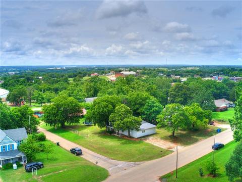 622 E 4th St, Chandler, OK 74834 photo 11