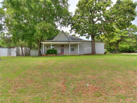 622 E 4th St, Chandler, OK 74834 photo 4