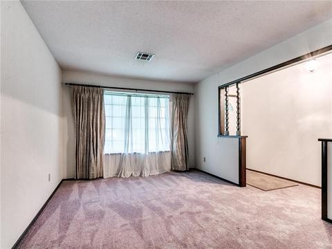1109 Villa Dr, Watonga, OK 73772 photo 2