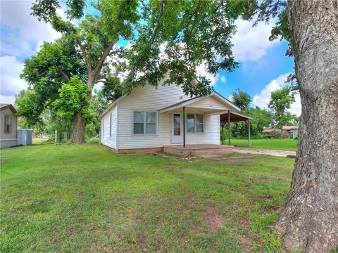 305 S Oak St, Crescent, OK 73028 photo 4