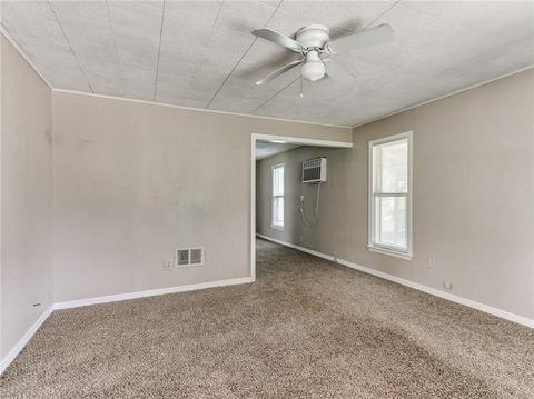 305 S Oak St, Crescent, OK 73028 photo 7