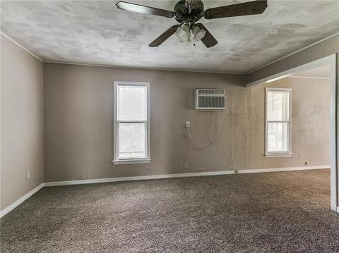 305 S Oak St, Crescent, OK 73028 photo 12