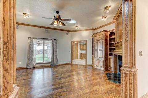 3315 S Sooner Rd, Moore, OK 73165 photo 3
