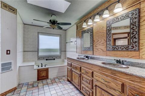 3315 S Sooner Rd, Moore, OK 73165 photo 13