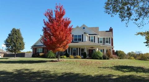 704 Colbert St, Tuttle, OK 73089 photo 2