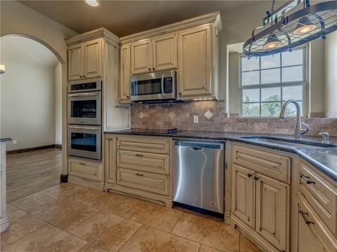 8815 Rolling Meadows Dr, Guthrie, OK 73044 photo 11