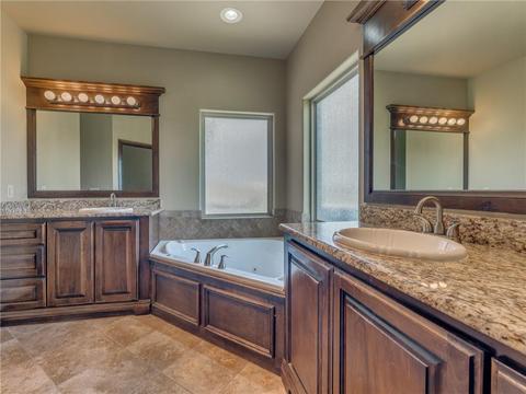 8815 Rolling Meadows Dr, Guthrie, OK 73044 photo 34