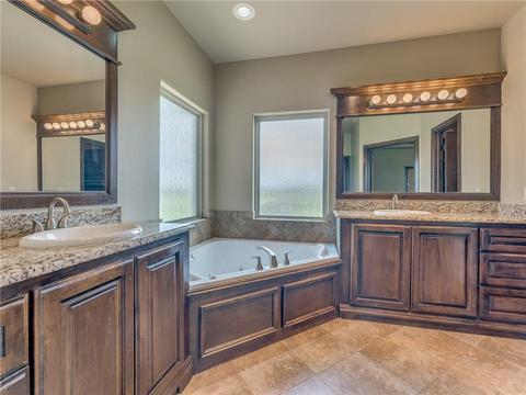 8815 Rolling Meadows Dr, Guthrie, OK 73044 photo 33