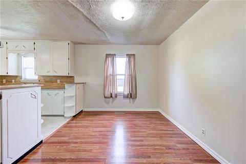 105 E Haddock St, Norman, OK 73069 photo 8