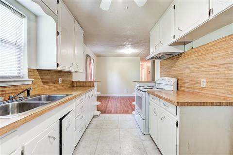 105 E Haddock St, Norman, OK 73069 photo 17