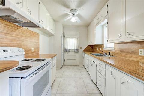 105 E Haddock St, Norman, OK 73069 photo 14