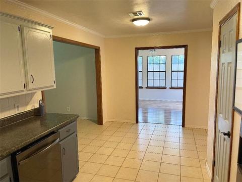 708 Rosehaven, Altus, OK 73521 photo 7