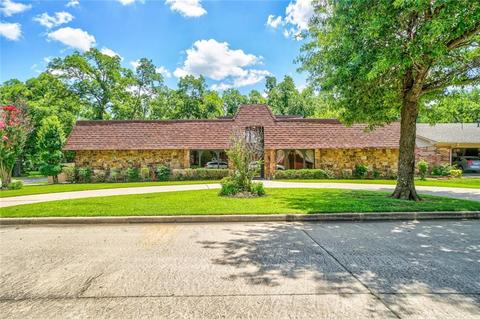 2 Comanche Dr, Shawnee, OK 74801 photo 1