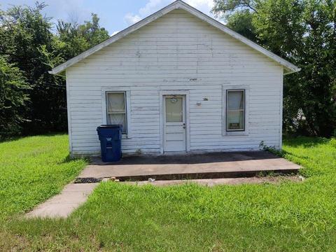 1611 E Garfield Ave, Guthrie, OK 73044 photo 1