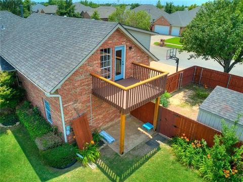 325 Thornebrook Dr, Norman, OK 73069 photo 3