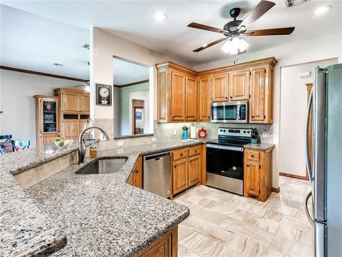 325 Thornebrook Dr, Norman, OK 73069 photo 24