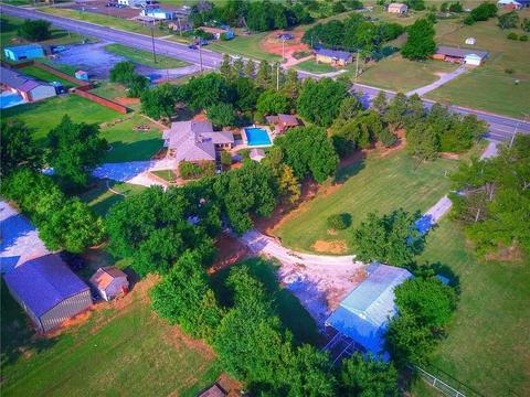 303 Timber Creek Dr, Tuttle, OK 73089 photo 1