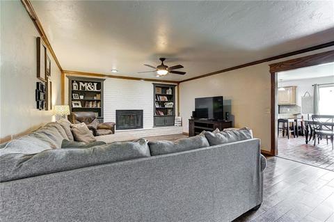 303 Timber Creek Dr, Tuttle, OK 73089 photo 9