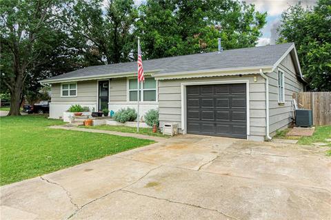 400 N Front St, Noble, OK 73068 photo 2