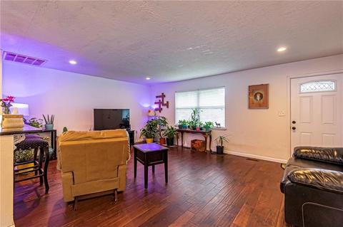 400 N Front St, Noble, OK 73068 photo 8