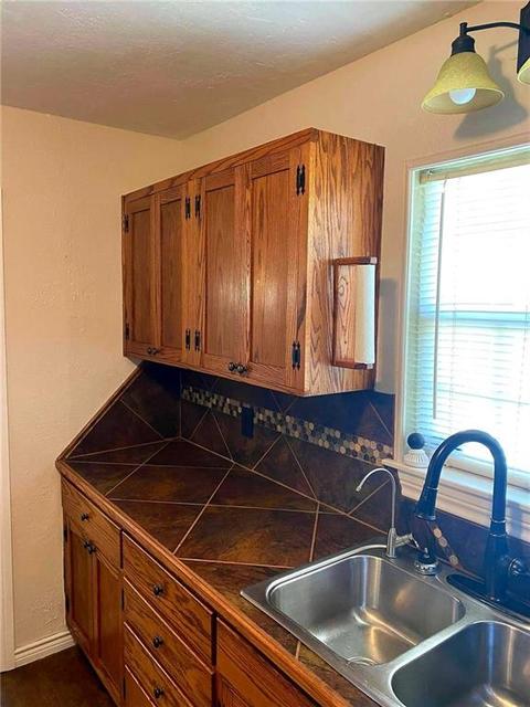 509 Wilson Ave, Comanche, OK 73529 photo 8