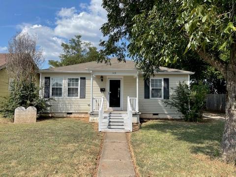 509 Wilson Ave, Comanche, OK 73529 photo 4