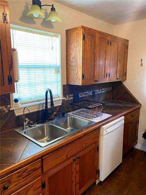 509 Wilson Ave, Comanche, OK 73529 photo 9