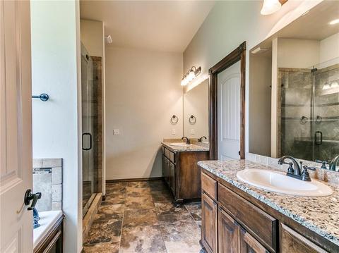 1601 Post Oak Ln, Moore, OK 73160 photo 11