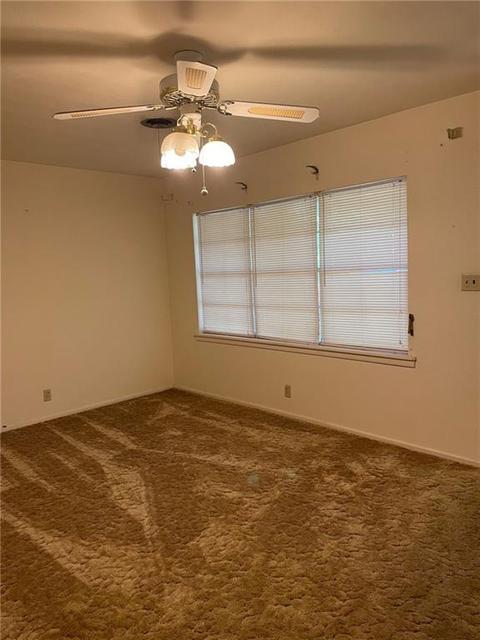 504 S Bock St, Broken Bow, OK 74728 photo 2