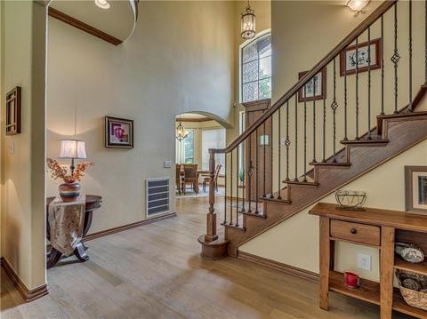 237 N Oaks Rd, Harrah, OK 73045 photo 2