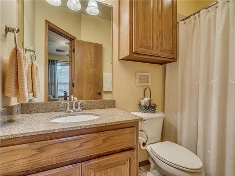 237 N Oaks Rd, Harrah, OK 73045 photo 24
