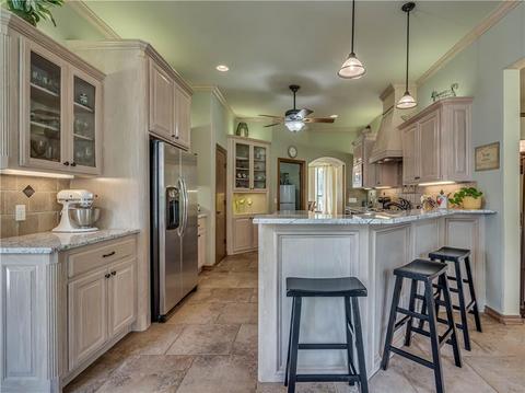 237 N Oaks Rd, Harrah, OK 73045 photo 10