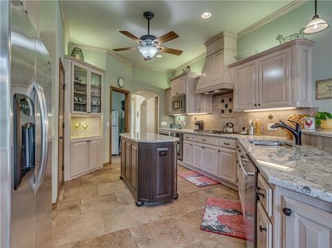 237 N Oaks Rd, Harrah, OK 73045 photo 11