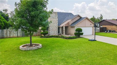 400 N Quail Run, Altus, OK 73521 photo 1
