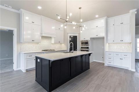 809 Suttles Way, Yukon, OK 73099 photo 5