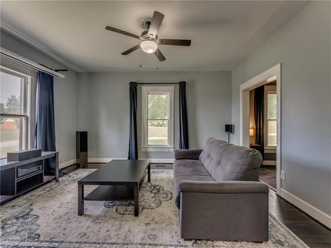 1623 E Oklahoma Ave, Guthrie, OK 73044 photo 6