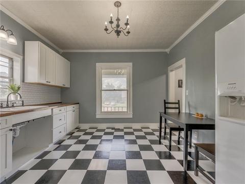 1623 E Oklahoma Ave, Guthrie, OK 73044 photo 2