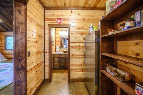 338 Sugar Pine Loop, Broken Bow, OK 74728 photo 8