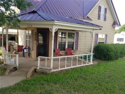 234 E Main St, Hydro, OK 73048 photo 2