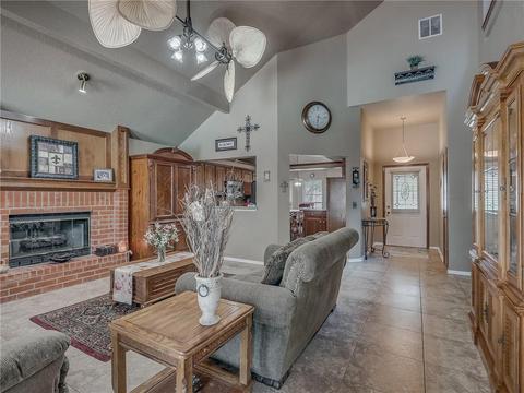 709 Old Bugle Rd, Edmond, OK 73003 photo 5