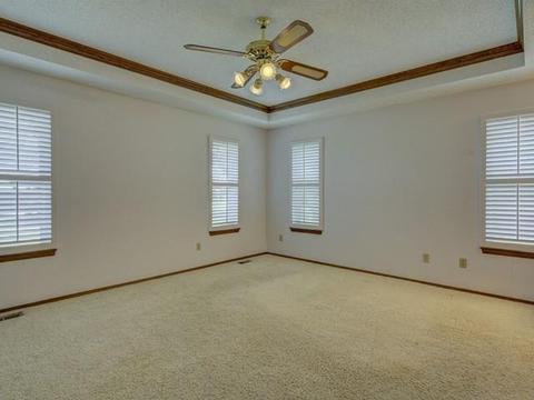 332 E Olympic Dr, Yukon, OK 73099 photo 13