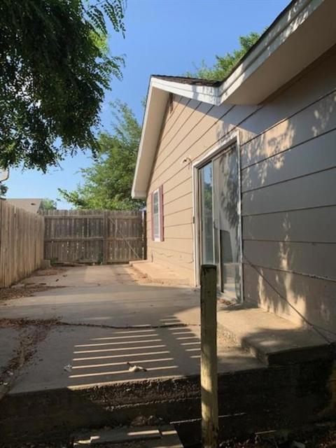 112 E 3rd St, Cordell, OK 73632 photo 4