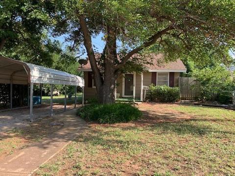 112 E 3rd St, Cordell, OK 73632 photo 1