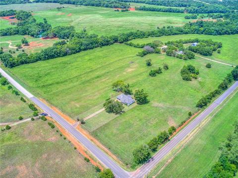 5801 E Post Oak Rd, Noble, OK 73068 photo 3
